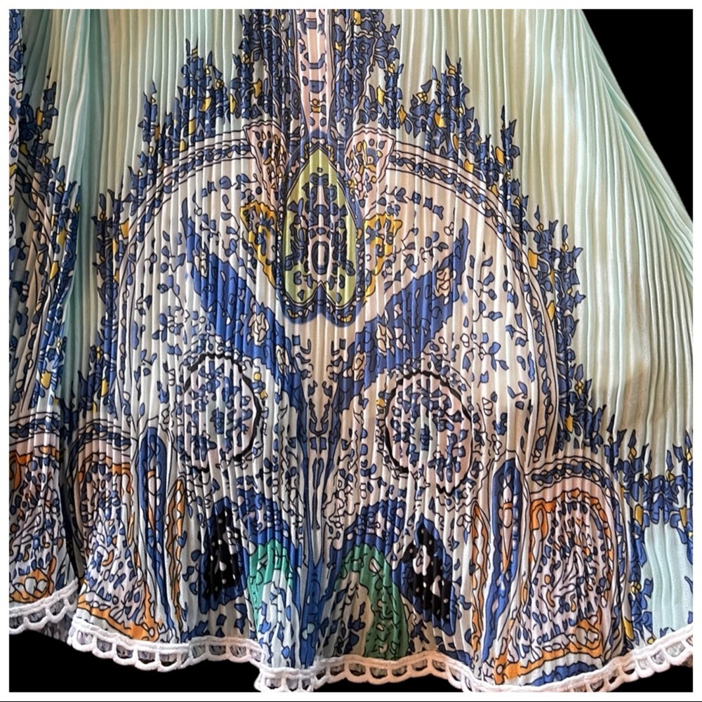 The Arlana Short Pleated Full Dress - Picture 10 of 13